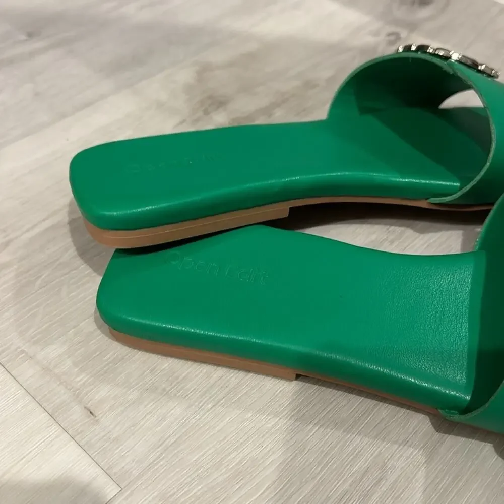 Open Edit Lely NWT Flat Sandals with Silver Buckle in Kelly Green. No Box - Picture 8 of 8